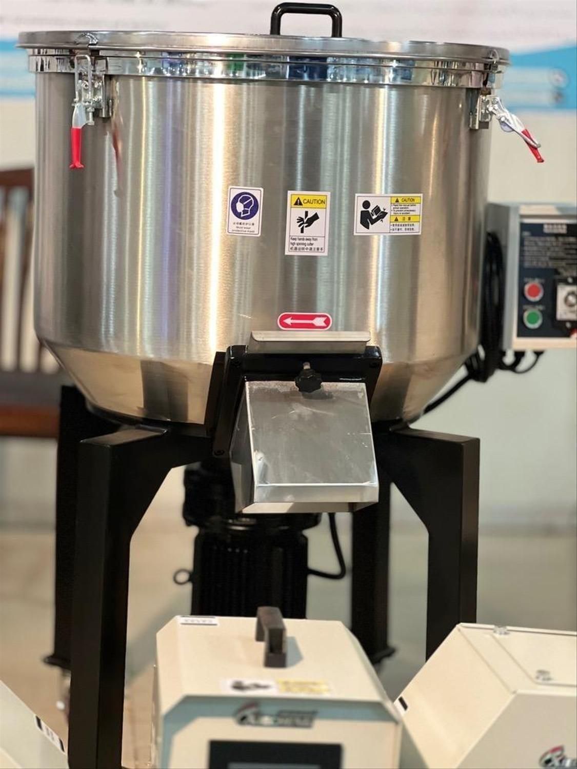 میکسر و همزن مواد پلاستیک و پودری . کاربرد آن در صنایع پلاستیک 