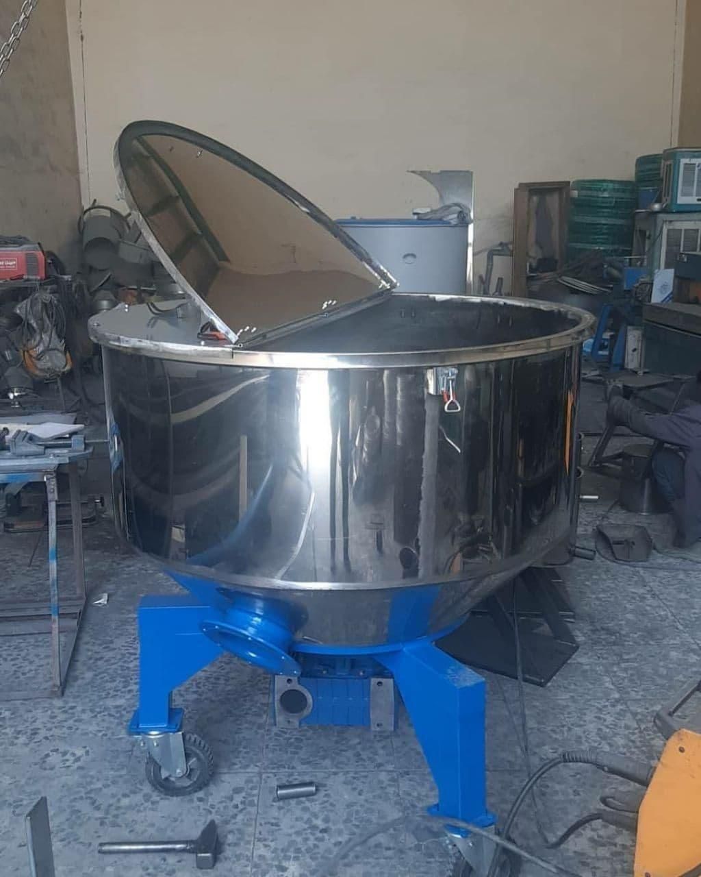 میکسر و همزن مواد پلاستیک و پودری . کاربرد آن در صنایع پلاستیک 